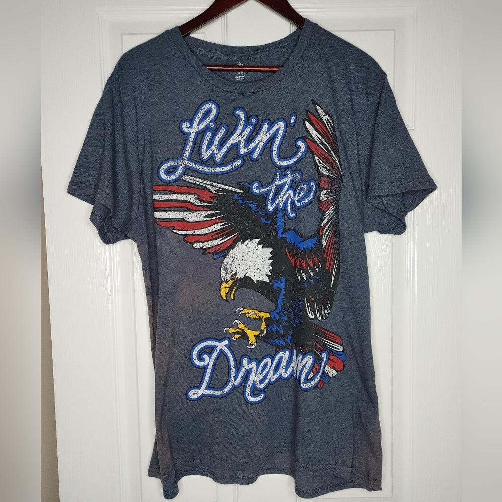 WAY TO CELEBRATE PATRIOTIC EAGLE FLAG LIVIN THE DREAM T-SHIRT, BLUE XL